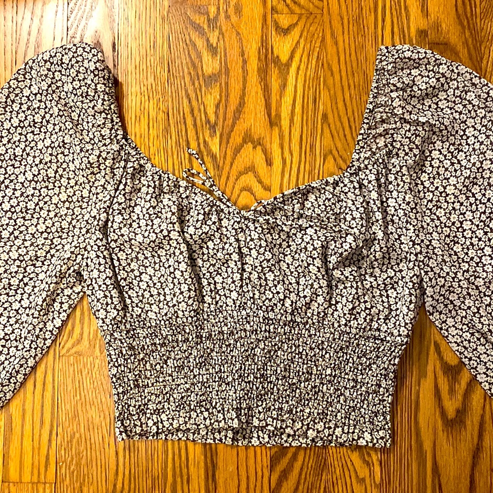 Off the shoulder cropped blouse